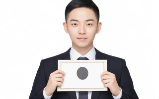 香港持牌人士的定义与申请条件是什么？