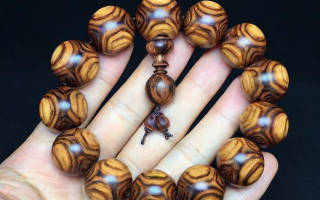黄花梨手串变黑如何清洁与保养？