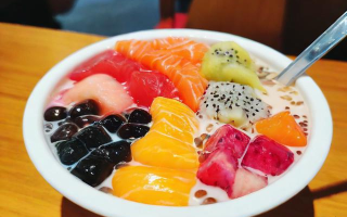 爱果生活提供哪些特色水果捞、寿司和奶茶？
