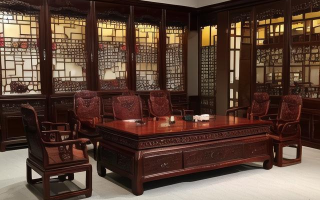 如何挑选优质紫檀家具？实用技巧与选购避坑指南