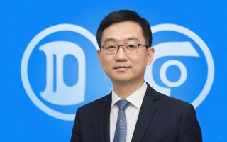 如何按名称查找易方达基金？怎样用代码搜索具体产品？