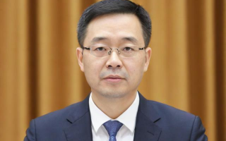 怎么变更股东？怎么变更法人？