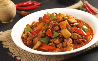 回族生活中有哪些特色美食？