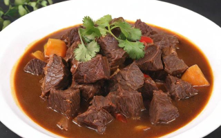 如何制作美味的家常红烧牛肉？
