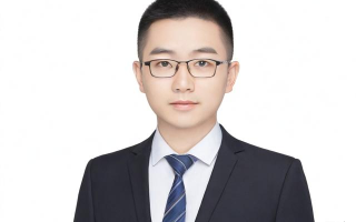如何快速查询名称中含德字的企业信息？