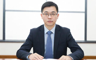 是线上申请还是线下提交？需要准备哪些材料？