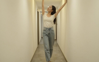 过道墙怎么装才不单调？如何兼顾美观与实用？