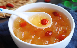如何制作具有永生活力的冰糖银耳羹？
