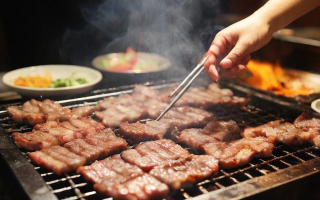 烤肉桌子用什么擦？油渍焦痕怎么擦得干净？