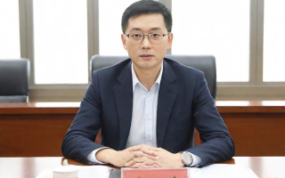 在长湘依财务工作体验如何？薪资福利与晋升空间怎么样？