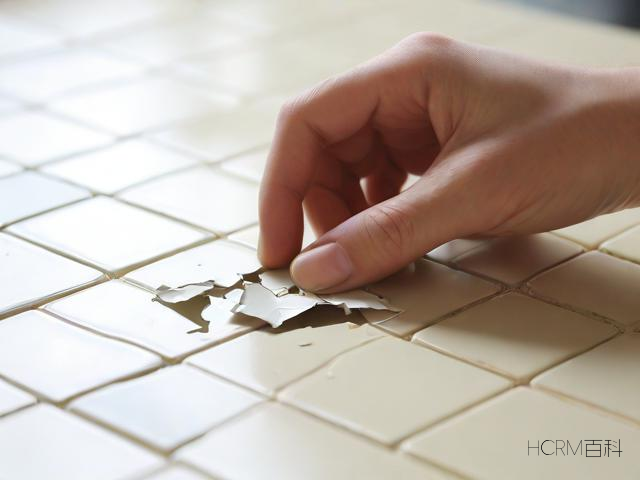 瓷砖脱落怎么补救?-第1张图片-HCRM百科 瓷砖脱落怎么补救?-第1张图片-HCRM百科