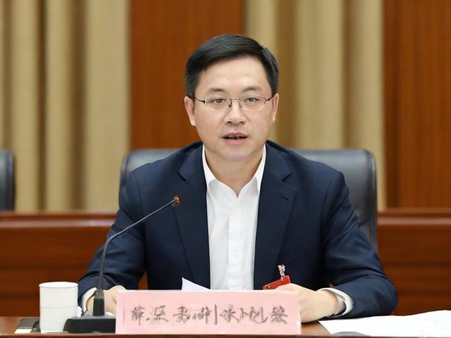 谁是这位在科普领域做出杰出贡献的先进个人?-第1张图片-HCRM百科 谁是这位在科普领域做出杰出贡献的先进个人?-第1张图片-HCRM百科