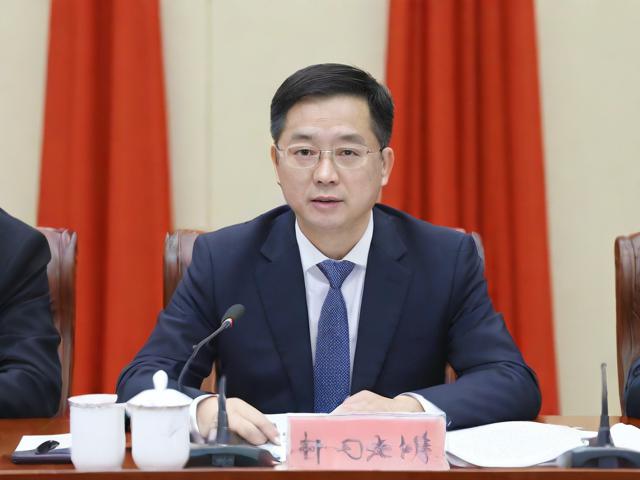 谁是这位在科普领域做出杰出贡献的先进个人?-第2张图片-HCRM百科 谁是这位在科普领域做出杰出贡献的先进个人?-第2张图片-HCRM百科