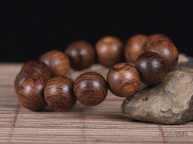 怎么防止檀木开裂?原因是什么?-第1张图片-HCRM百科 怎么防止檀木开裂?原因是什么?-第1张图片-HCRM百科