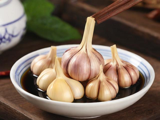 如何用醋泡大蒜制作生活小妙招?-第2张图片-HCRM百科 如何用醋泡大蒜制作生活小妙招?-第2张图片-HCRM百科
