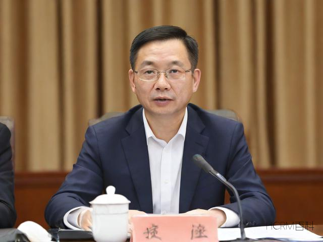 易方达萧楠管理的基金表现如何?值得投资吗?-第2张图片-HCRM百科 易方达萧楠管理的基金表现如何?值得投资吗?-第2张图片-HCRM百科