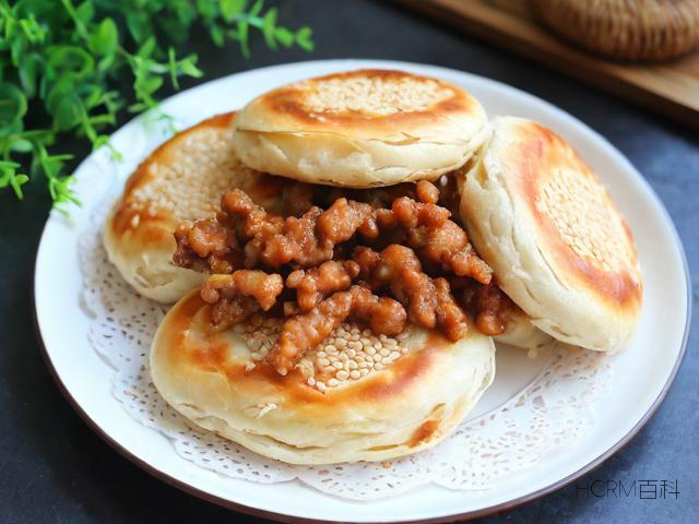 油酥肉烧饼在生活中扮演着怎样的角色?-第1张图片-HCRM百科 油酥肉烧饼在生活中扮演着怎样的角色?-第1张图片-HCRM百科