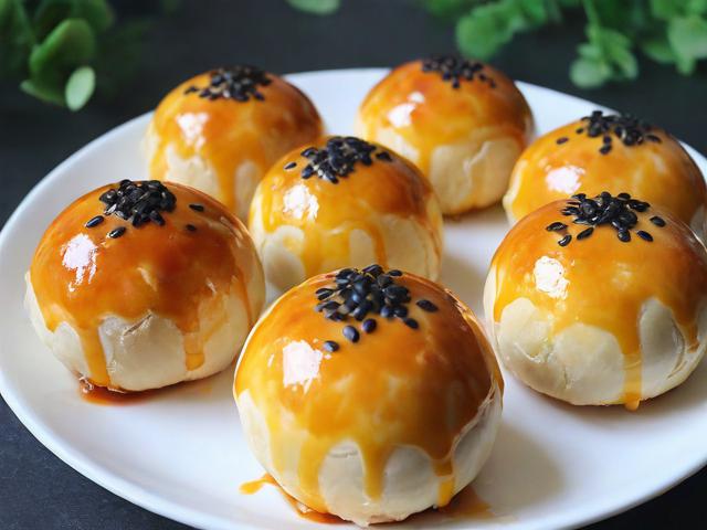 蛋黄酥的做法模样生活-第2张图片-HCRM百科 蛋黄酥的做法模样生活-第2张图片-HCRM百科